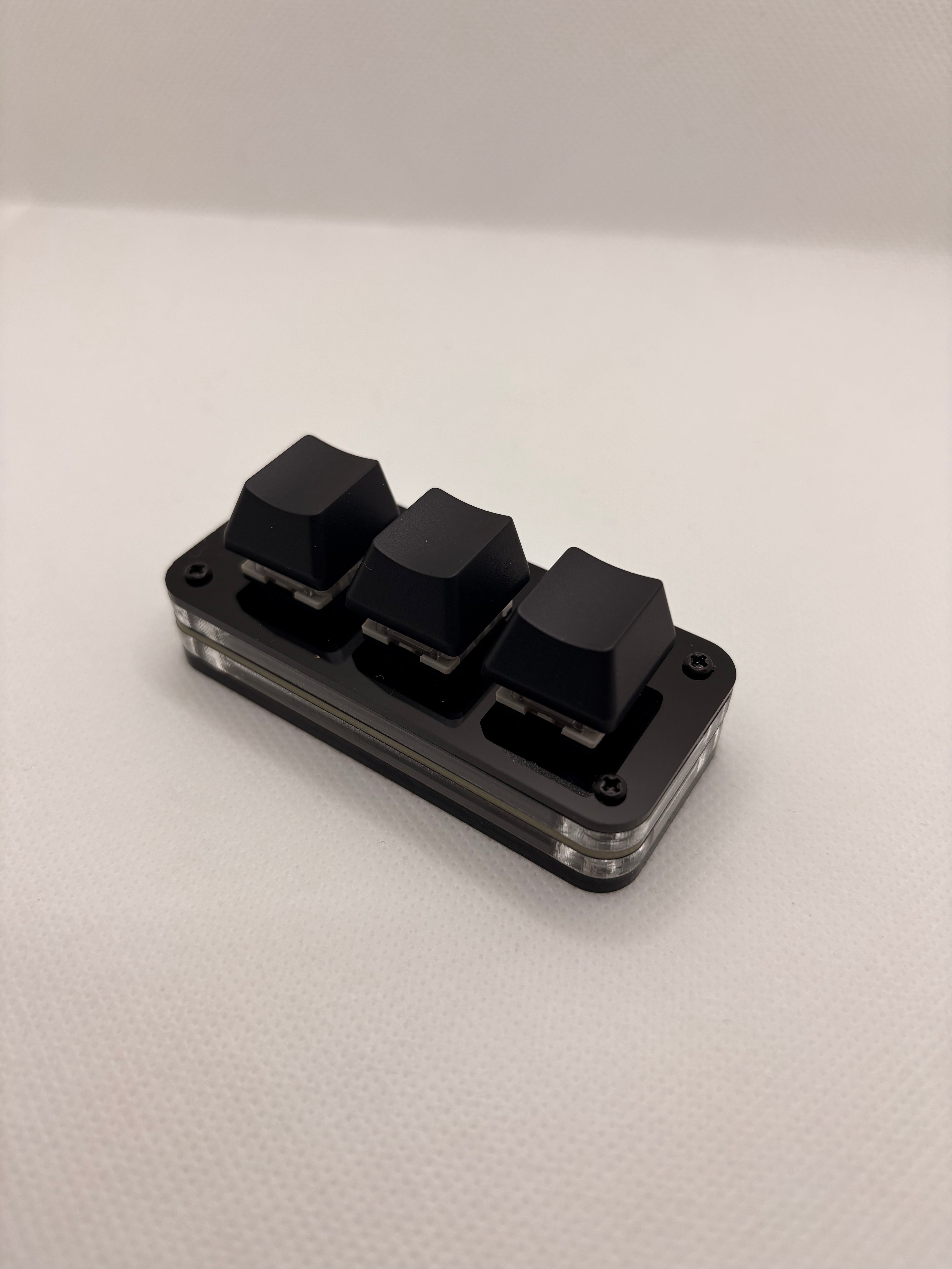MiniMacro 3 key programmable keyboard