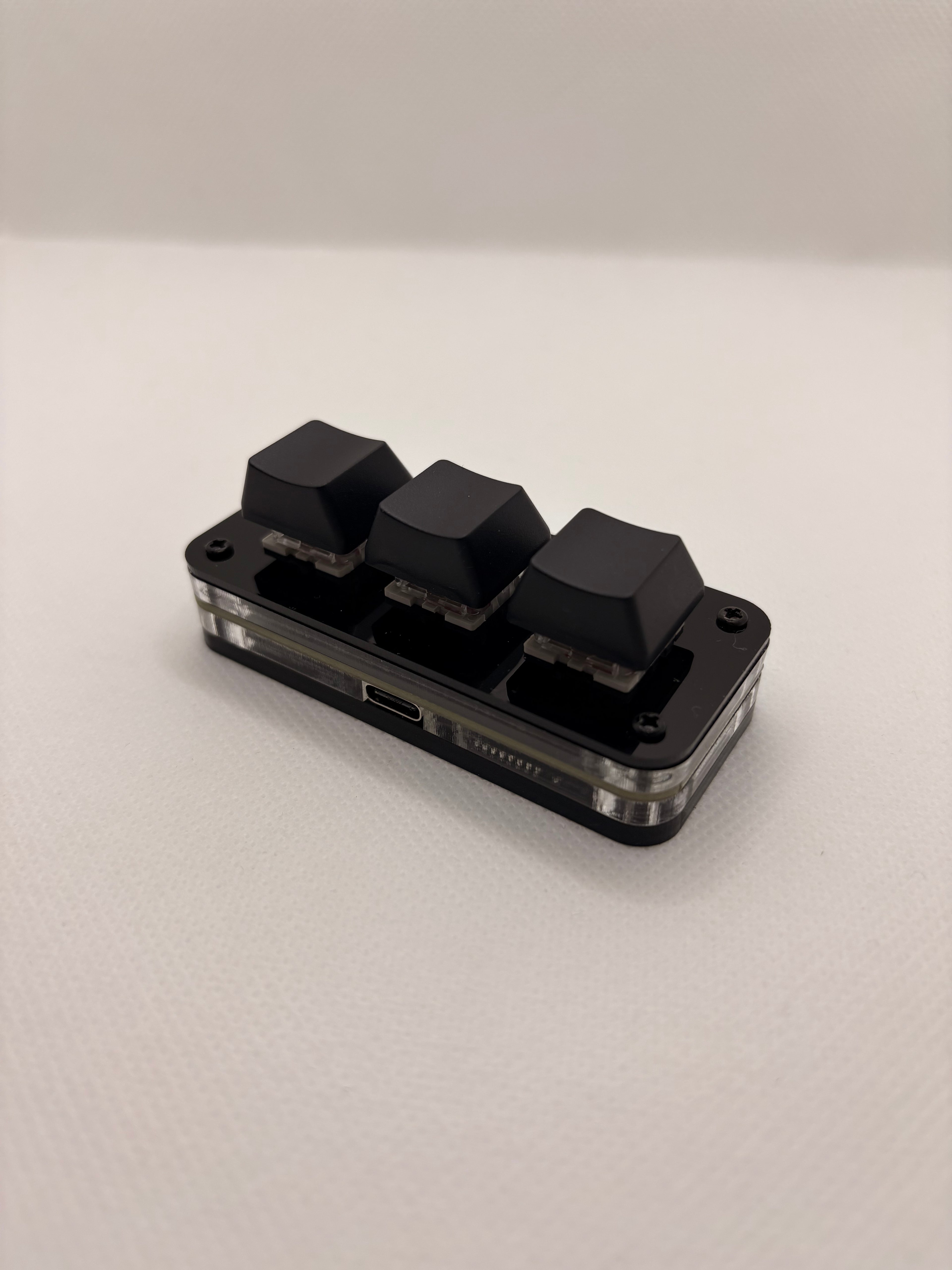 MiniMacro 3 key programmable keyboard