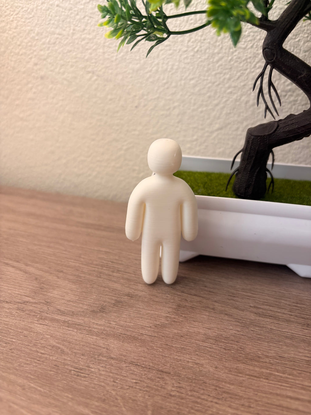 "Standing" Chameleon Mini-Fig