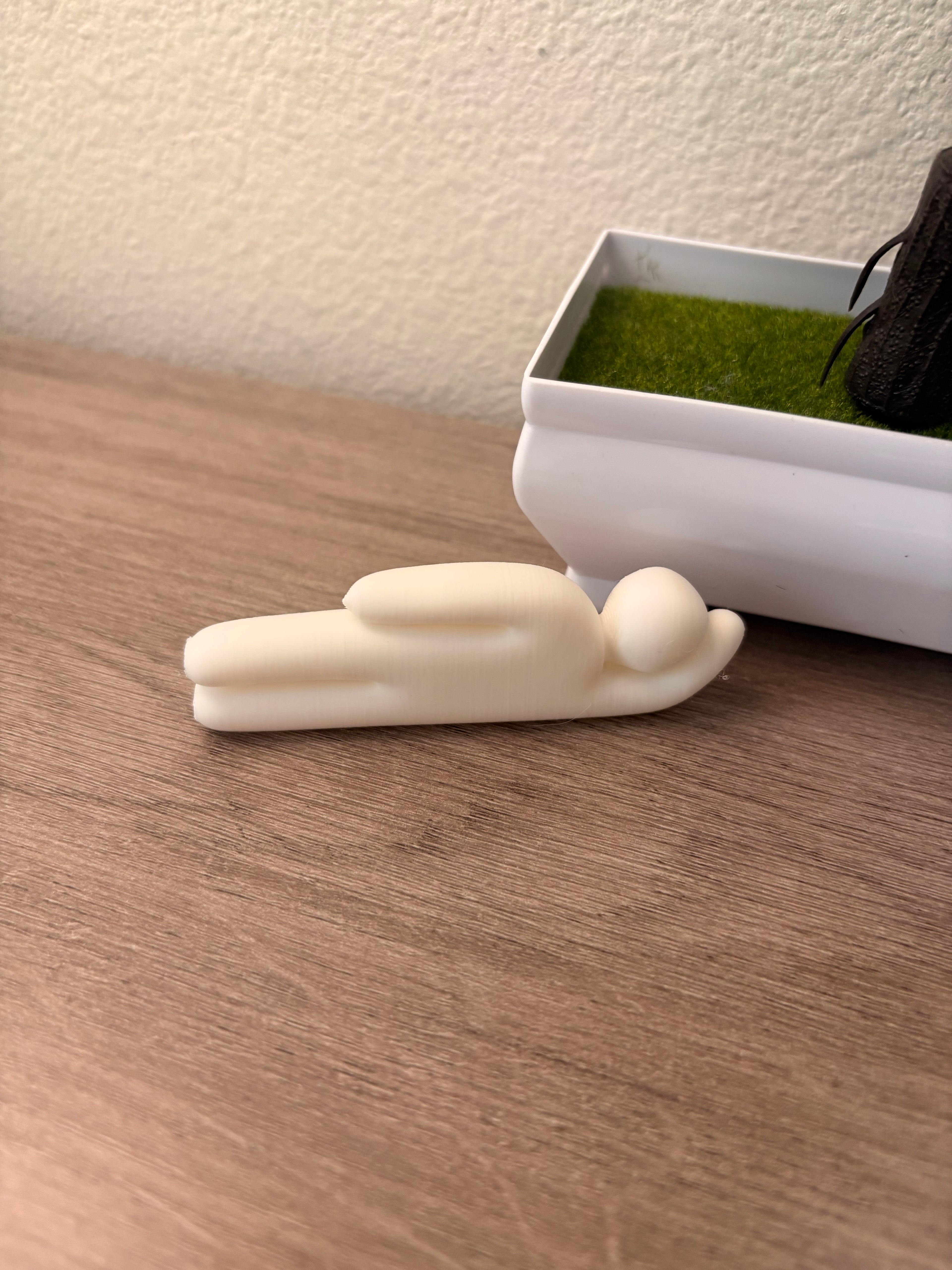 "Lay-Down" Chameleon Mini-Fig